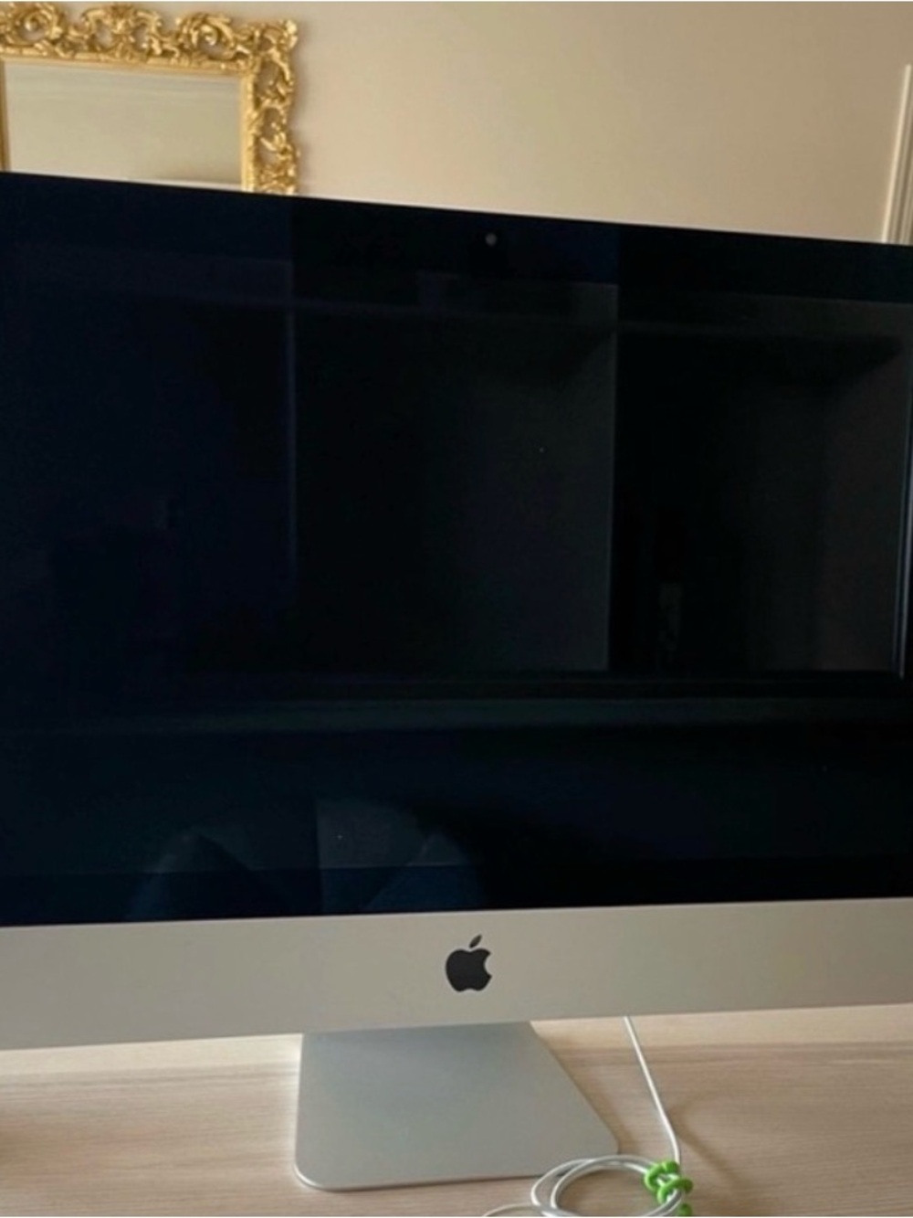 Apple iMac in Silver with Black Display a1418 2017